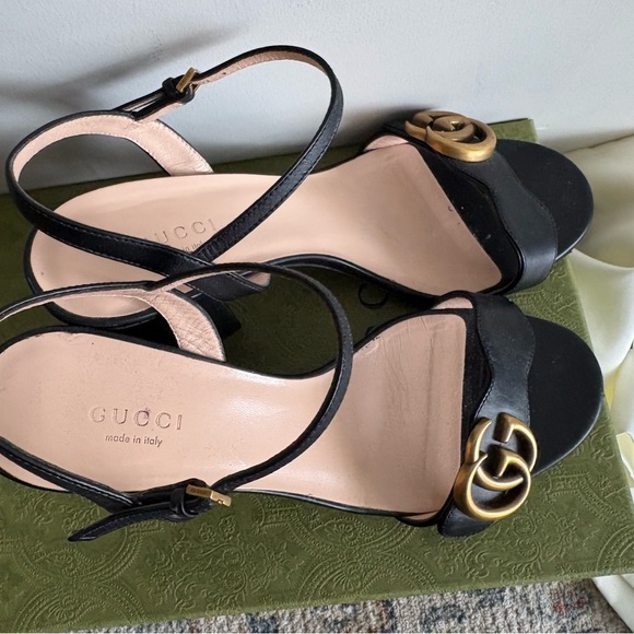 Gucci Black Heel with Gold Accents - Picture 3 of 12